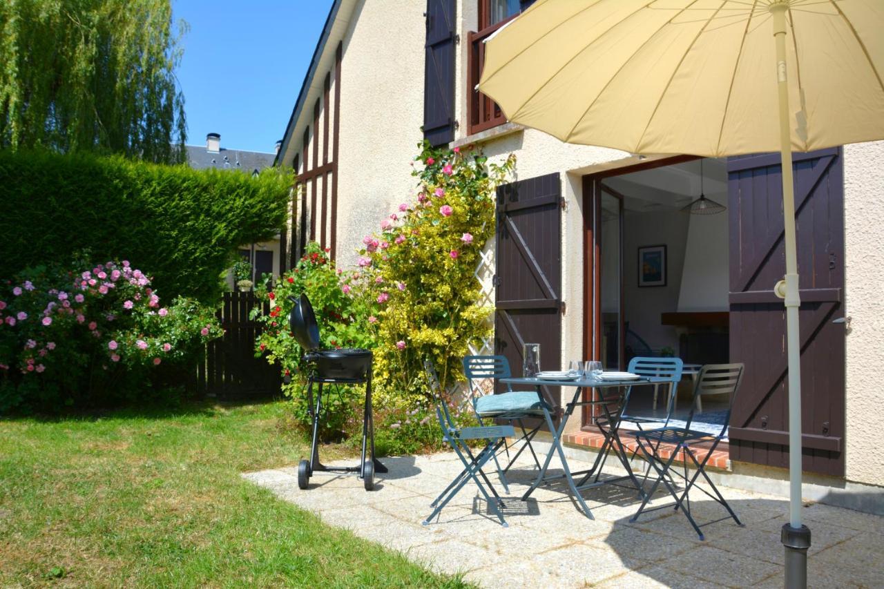 Cottage With Large Garden 15 Minutes Walk From The Beach Villers-sur-Mer Exteriör bild