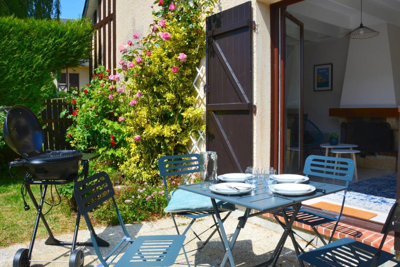 Cottage With Large Garden 15 Minutes Walk From The Beach Villers-sur-Mer Exteriör bild
